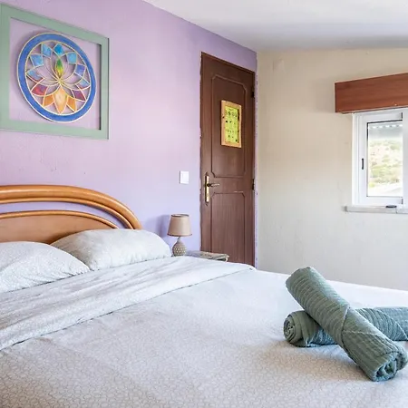 Natural Mystic Хостел Кошта-да-Капарика