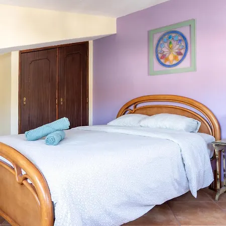 Natural Mystic Хостел Кошта-да-Капарика